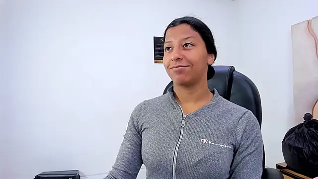 Vaneline2 online show from 03-19-26, 08:53