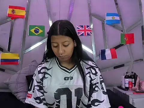 Snapshot of Vaneline2 chatting on 07-04-26, 02:10 Vaneline2 online show from 07-04-26, 02:10