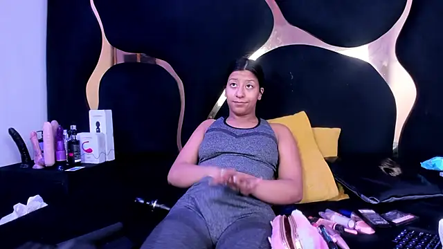 Snapshot of Vaneline2 chatting on 06-03-26, 02:33 Vaneline2 online show from 06-03-26, 02:33