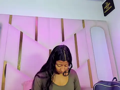 Snapshot of Vaneline2 chatting on 05-03-26, 12:31 Vaneline2 online show from 05-03-26, 12:31