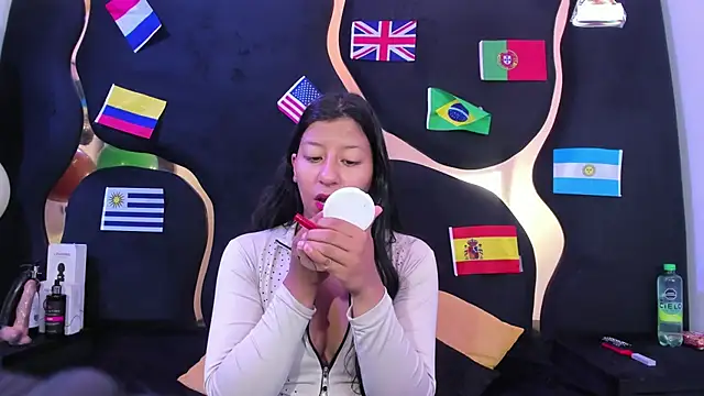 Snapshot of Vaneline2 chatting on 06-23-26, 02:48 Vaneline2 online show from 06-23-26, 02:48