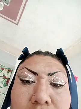 Snapshot of perrit17 chatting on 02-08-26, 08:39 perrit17 online show from 02-08-26, 08:39