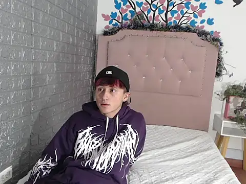 Snapshot of Damian20261 chatting on 02-17-26, 05:10 Damian20261 online show from 02-17-26, 05:10