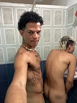 MaxyRyan online show from 04-05-26, 03:51