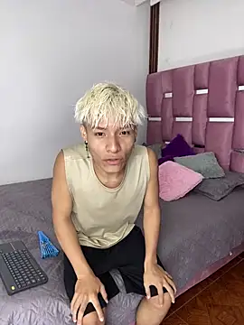 Snapshot of MaxyRyan chatting on 02-24-26, 12:50 MaxyRyan online show from 02-24-26, 12:50