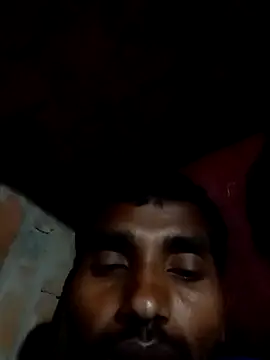 Snapshot of diwana475 chatting on 02-05-26, 03:30 diwana475 online show from 02-05-26, 03:30