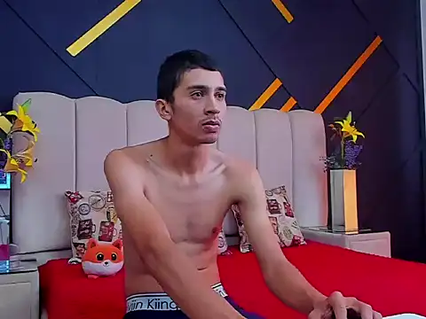 MiaANDrony online show from 02-12-26, 12:49