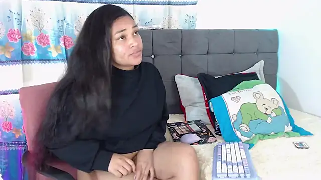 Snapshot of latin_riahnna_jp chatting on 06-05-26, 05:23 latin riahnna jp online show from 06-05-26, 05:23