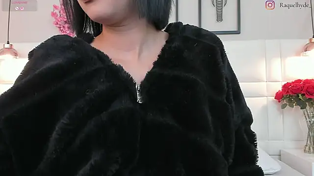 RaquelHyde  online show from 07-13-26, 01:43