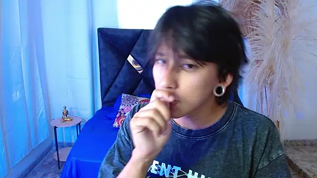 nikoo 18 online show from 03-20-26, 03:02