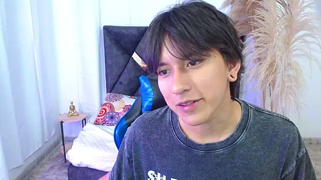 Snapshot of nikoo_18 chatting on 02-28-26, 01:22 nikoo 18 online show from 02-28-26, 01:22