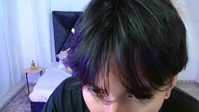 Snapshot of nikoo_18 chatting on 02-16-26, 02:27 nikoo 18 online show from 02-16-26, 02:27