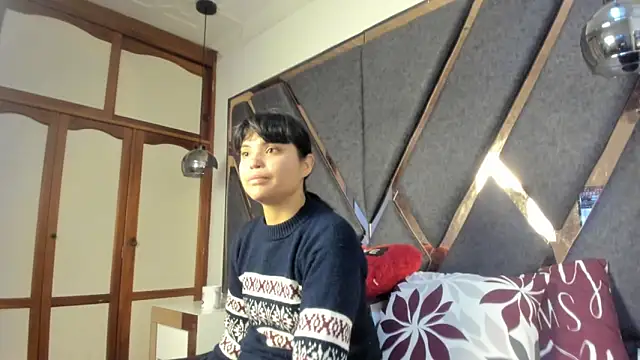 Maggyx online show from 04-10-26, 01:18