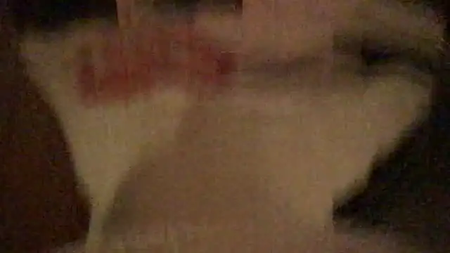 Snapshot of mooviebaby chatting on 02-05-26, 08:32 mooviebaby online show from 02-05-26, 08:32