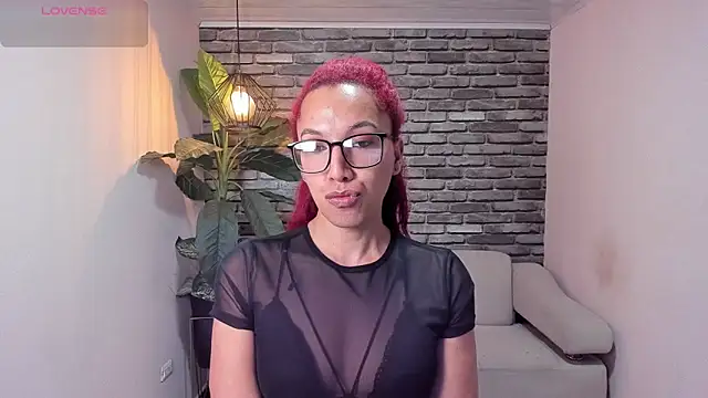 isabella star  online show from 03-07-26, 12:21