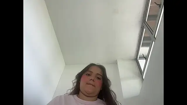 ImNovaSkye online show from 02-07-26, 04:15