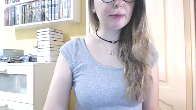 Snapshot of Tasiya chatting on 02-19-26, 10:23 Tasiya online show from 02-19-26, 10:23