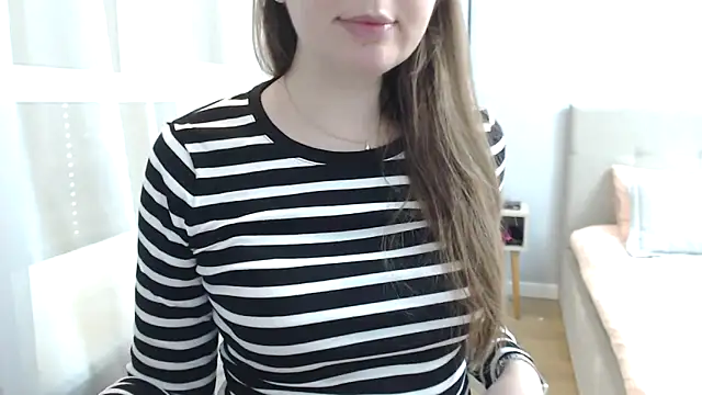 Snapshot of Tasiya chatting on 05-18-26, 08:24 Tasiya online show from 05-18-26, 08:24