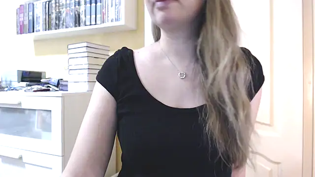 Tasiya online show from 03-17-26, 07:17