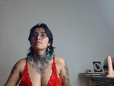 Snapshot of Ivyravens chatting on 02-26-26, 11:49 Ivyravens online show from 02-26-26, 11:49