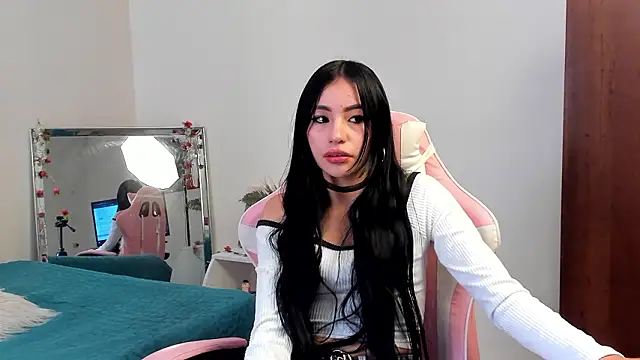 Chloe Miller 2 online show from 03-10-26, 07:18