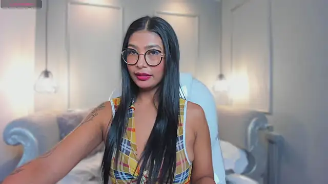 Snapshot of MiaSmit_ chatting on 03-04-26, 03:03 MiaSmit online show from 03-04-26, 03:03