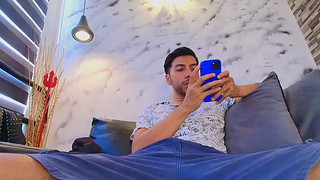 Max Hornye online show from 03-16-26, 06:43