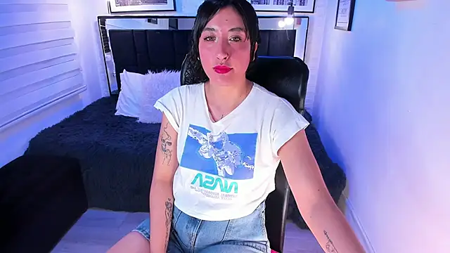 ladyraing online show from 02-13-26, 03:17