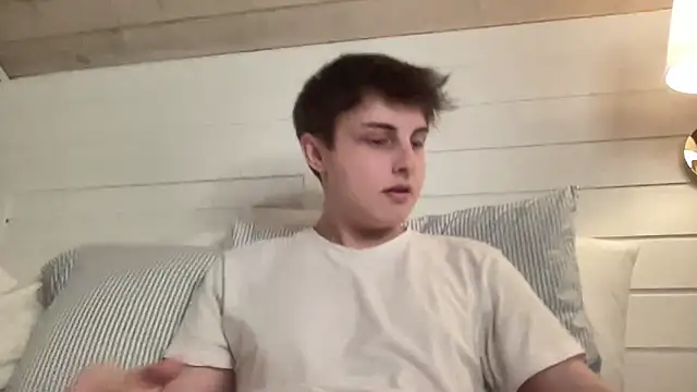 Snapshot of NoahhSkye chatting on 02-03-26, 10:48 NoahhSkye online show from 02-03-26, 10:48