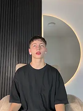 ARON LUXX online show from 02-19-26, 03:03