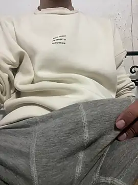 Snapshot of h4k1m33 chatting on 02-04-26, 11:55 h4k1m33 online show from 02-04-26, 11:55