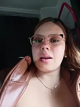 Snapshot of Rouse_24_ chatting on 02-16-26, 04:49 Rouse 24 online show from 02-16-26, 04:49