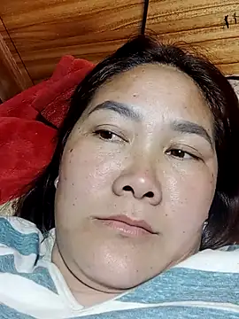 Snapshot of bongtuyet11 chatting on 02-20-26, 12:07 bongtuyet11 online show from 02-20-26, 12:07