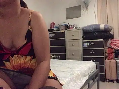 lady candy85 online show from 02-06-26, 07:21