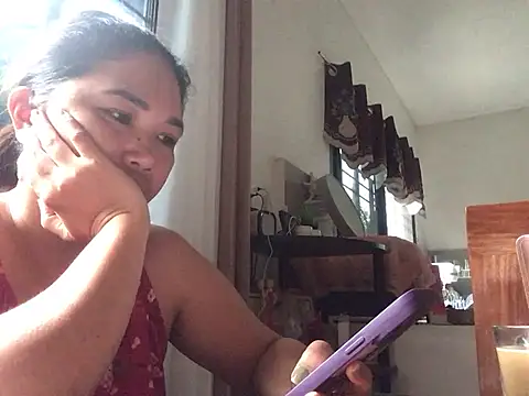 Snapshot of lady_candy85 chatting on 04-27-26, 10:30 lady candy85 online show from 04-27-26, 10:30