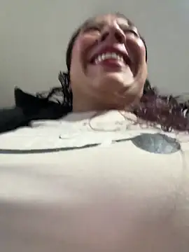 Snapshot of Ximena_firee chatting on 02-20-26, 11:23 Ximena firee online show from 02-20-26, 11:23