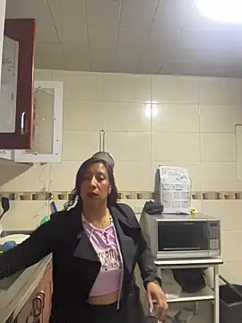 Snapshot of Ximena_firee chatting on 02-19-26, 11:18 Ximena firee online show from 02-19-26, 11:18