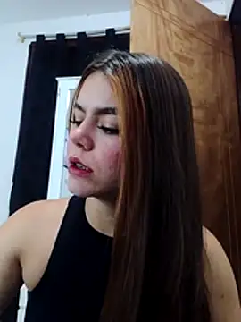 Snapshot of EmiNavarro chatting on 08-02-26, 11:02 EmiNavarro online show from 08-02-26, 11:02