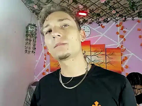 Dapnhe hot2006 online show from 03-15-26, 10:17