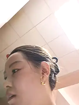 Jennie dogy online show from 03-28-26, 01:17