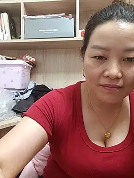 Snapshot of Jennie_dogy chatting on 06-03-26, 01:56 Jennie dogy online show from 06-03-26, 01:56