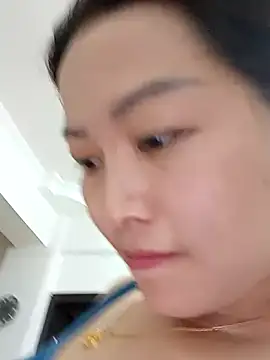 Jennie dogy online show from 04-10-26, 12:28