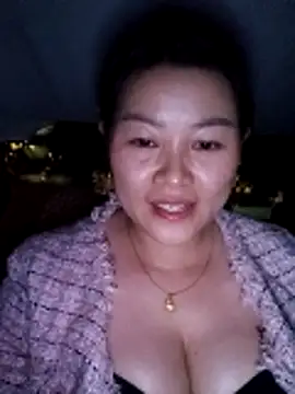 Jennie dogy online show from 04-22-26, 03:19