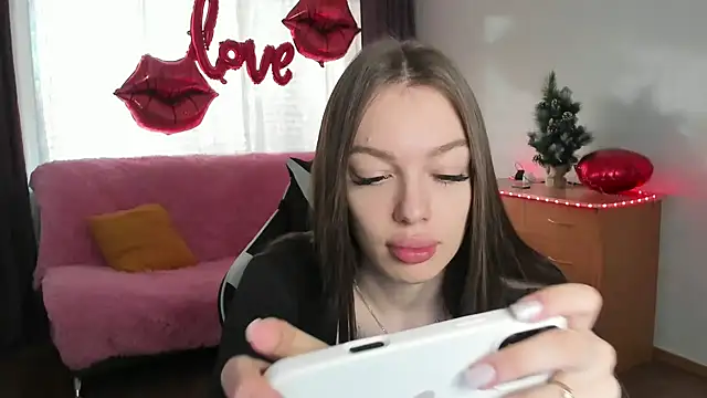 CandyGyrl online show from 04-07-26, 01:07