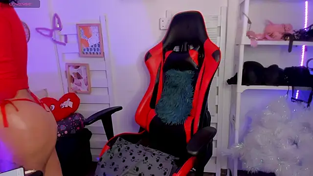 Snapshot of Lexyy_evanss1 chatting on 02-15-26, 05:30 Lexyy evanss1 online show from 02-15-26, 05:30