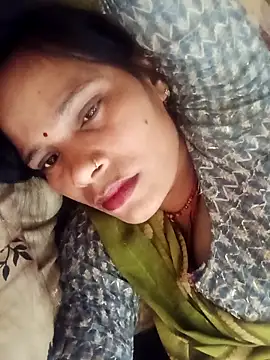 Hot ree64 online show from 04-18-26, 09:33