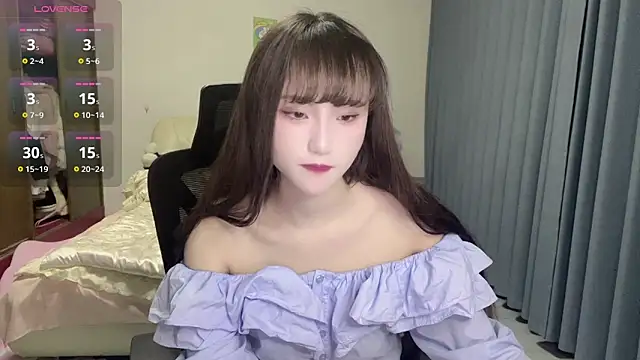 Snapshot of Fairy-615 chatting on 04-18-26, 05:59 Fairy-615 online show from 04-18-26, 05:59