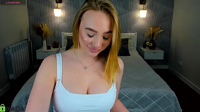 Snapshot of DaraLex_ chatting on 03-02-26, 10:33 DaraLex online show from 03-02-26, 10:33