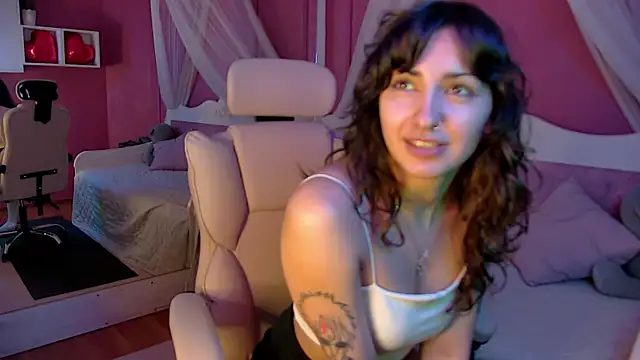 AngelaCox online show from 05-13-26, 06:31