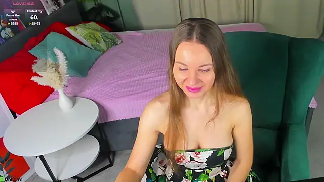 Snapshot of Katrina_Jones_ chatting on 03-02-26, 03:29 Katrina Jones online show from 03-02-26, 03:29